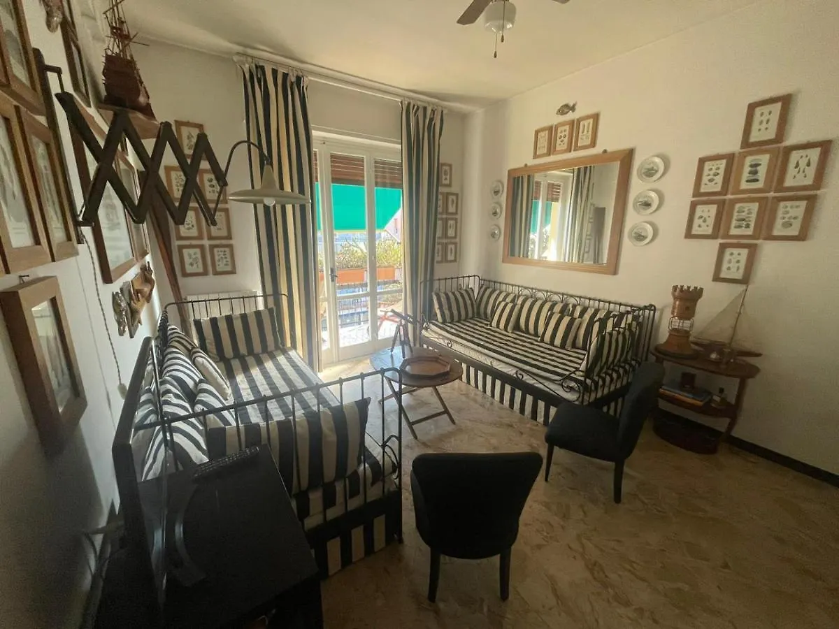Apartment Alloggio Vista Mare Loano