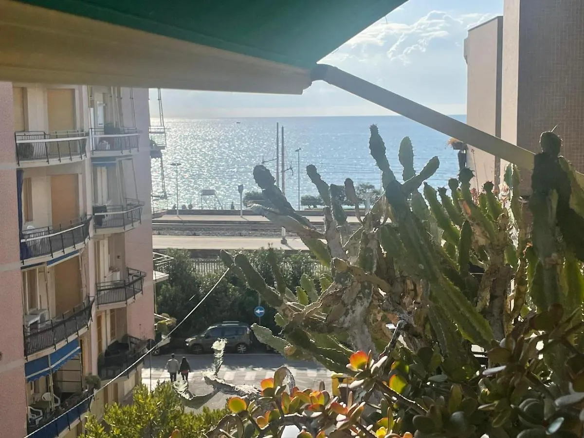 Alloggio Vista Mare Loano Itálie